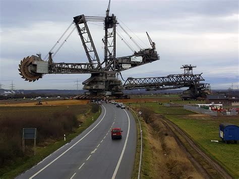 world's largest mining equipment